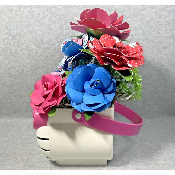 Hello Kitty Sanrio Bucket Edible‎ Arrangements Plastic Container HK Paper Roses - Picture 8 of 16